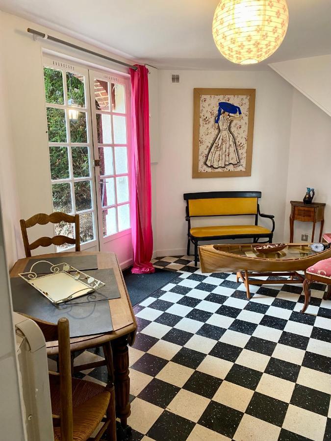 Maison Voltaire Bonsecours Luaran gambar